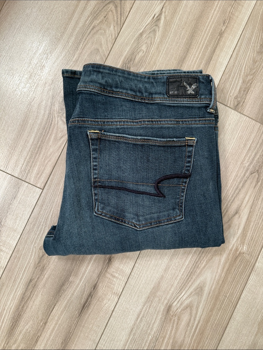 🦅American Eagle Outfitters Women’s Boot Cut Jeans - Dark Blue - size 14